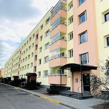 Mai 8 - 2 Bedroom With Sunny Balcony شقة